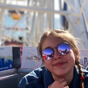 Meet your Posher, Summer